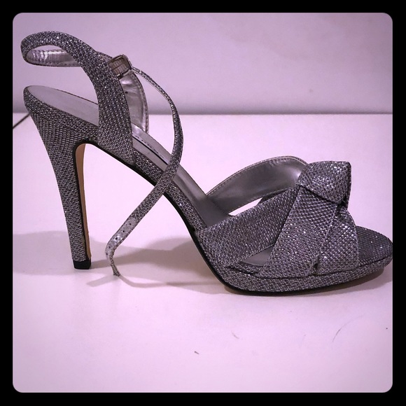 "Radiant" Metallic Silver Evening Sandals - Picture 2 of 6